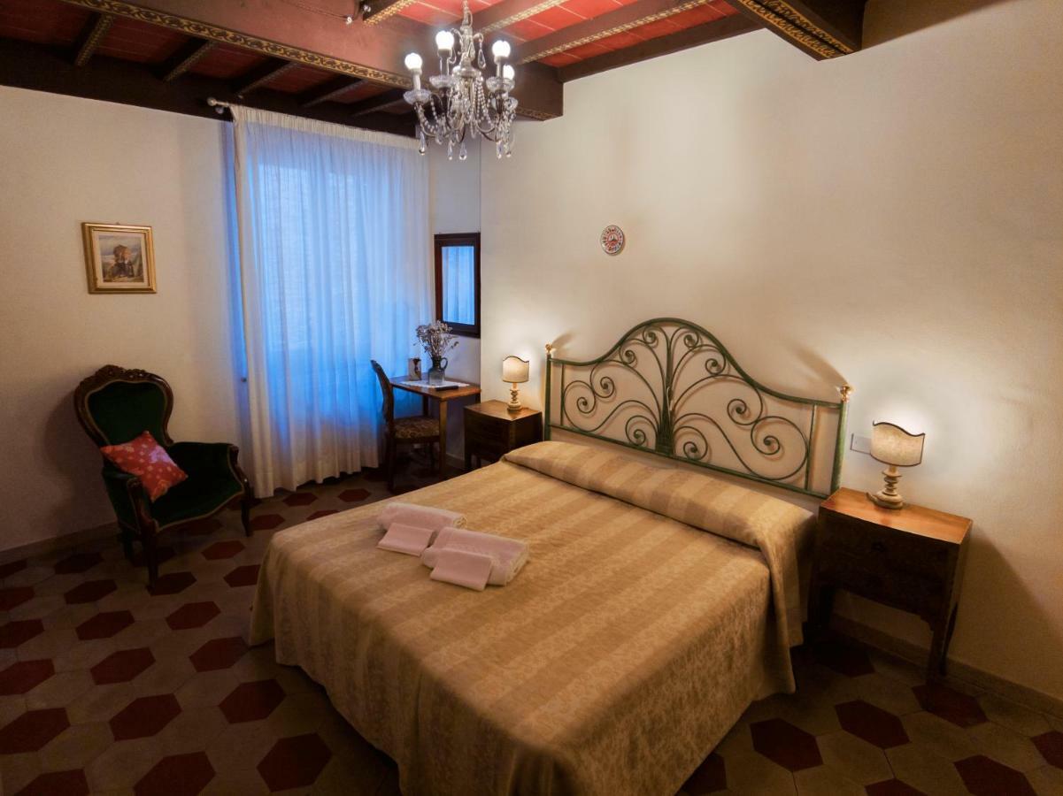 Dei Rossi Maison d'hôtes 3*